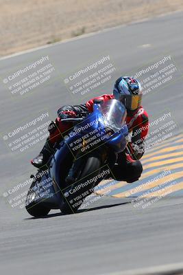 media/Apr-09-2023-SoCal Trackdays (Sun) [[333f347954]]/Turn 10 (115pm)/